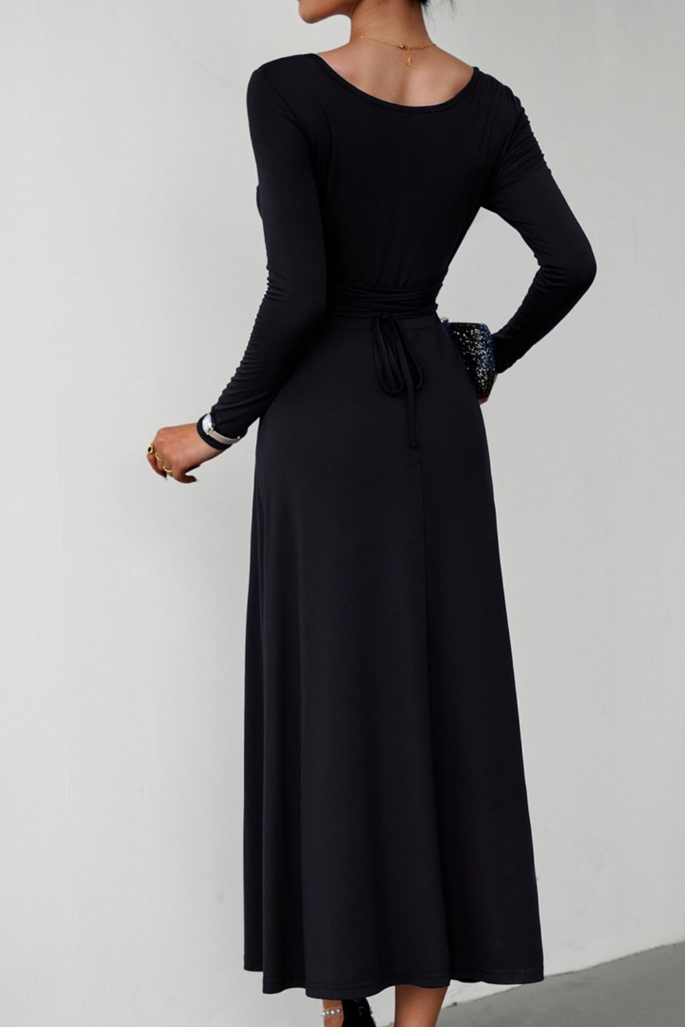 scoop neck long sleeve lace-up maxi dress