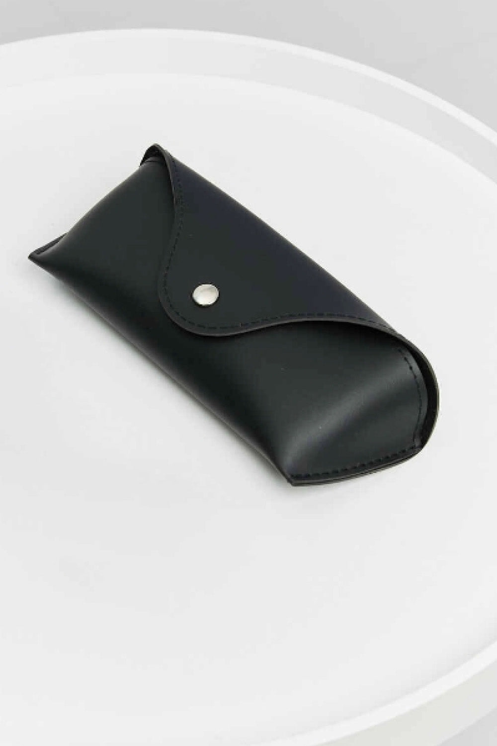 polycarbonate frame cat-eye sunglasses