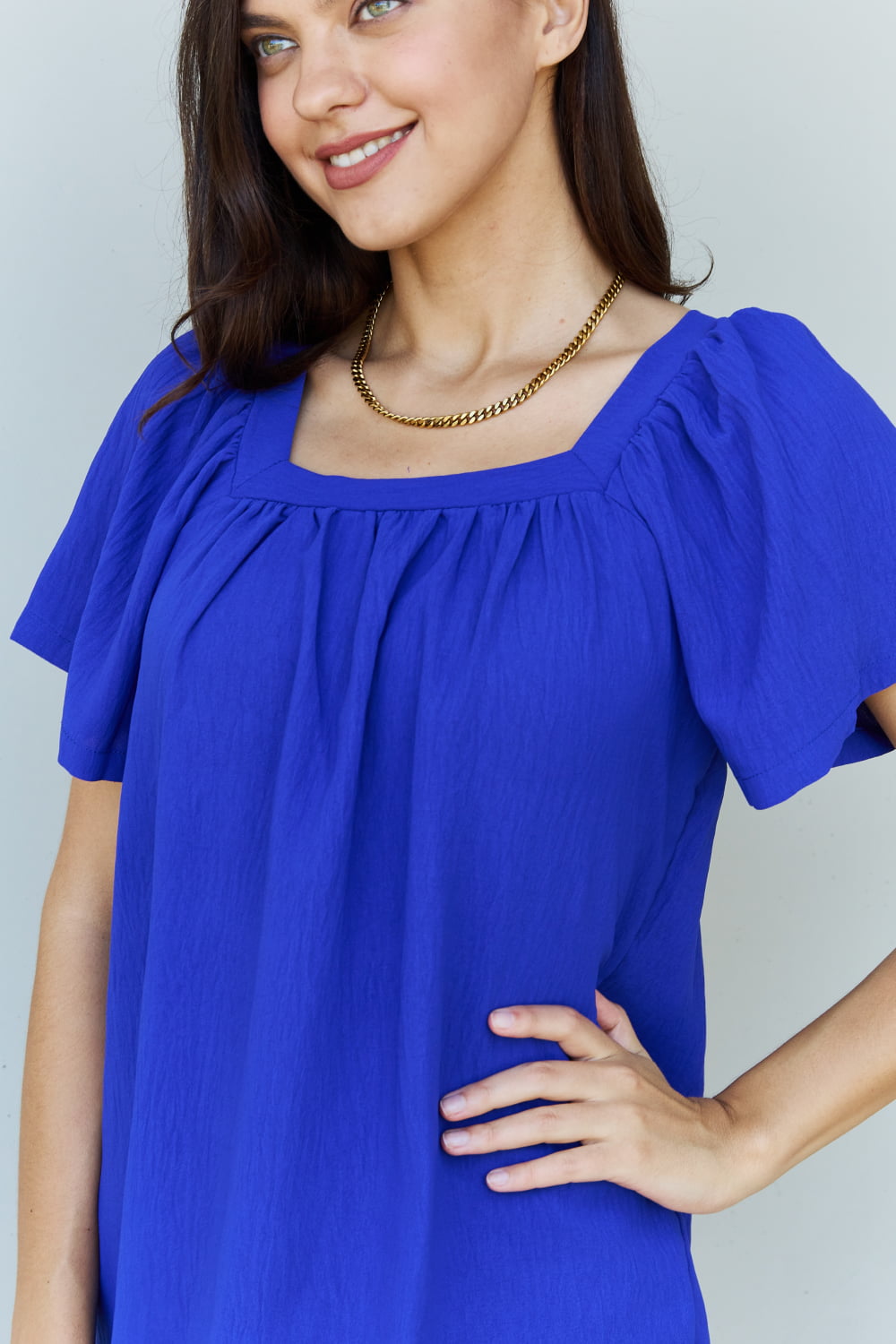 ninexis keep me close square neck short sleeve blouse in royal