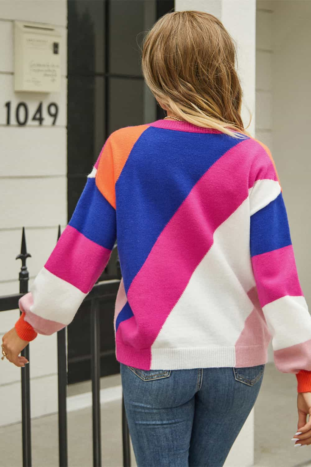 color block round neck long sleeve sweater