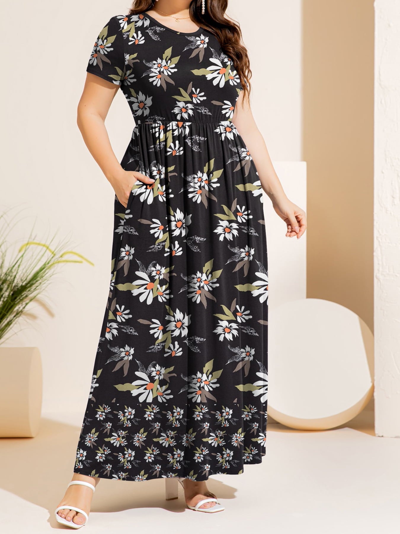 plus size printed round neck short sleeve maxi dress