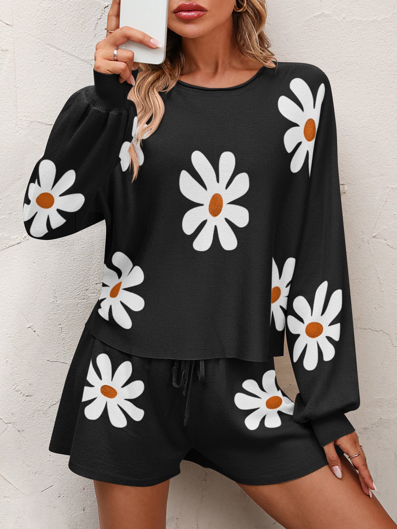 floral print raglan sleeve knit top and tie front sweater shorts set