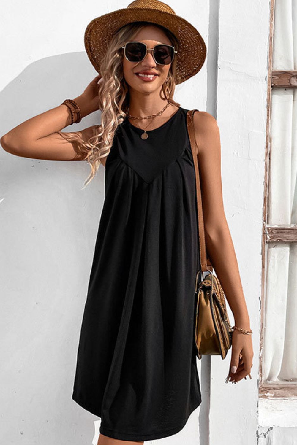 round neck sleeveless mini dress