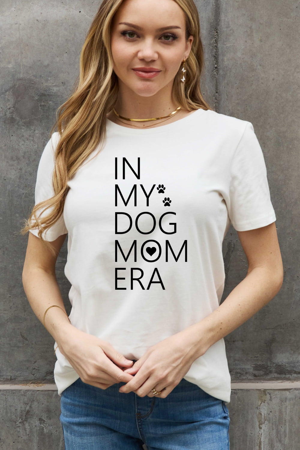 simply love full size in my dog mom era graphic cotton tee