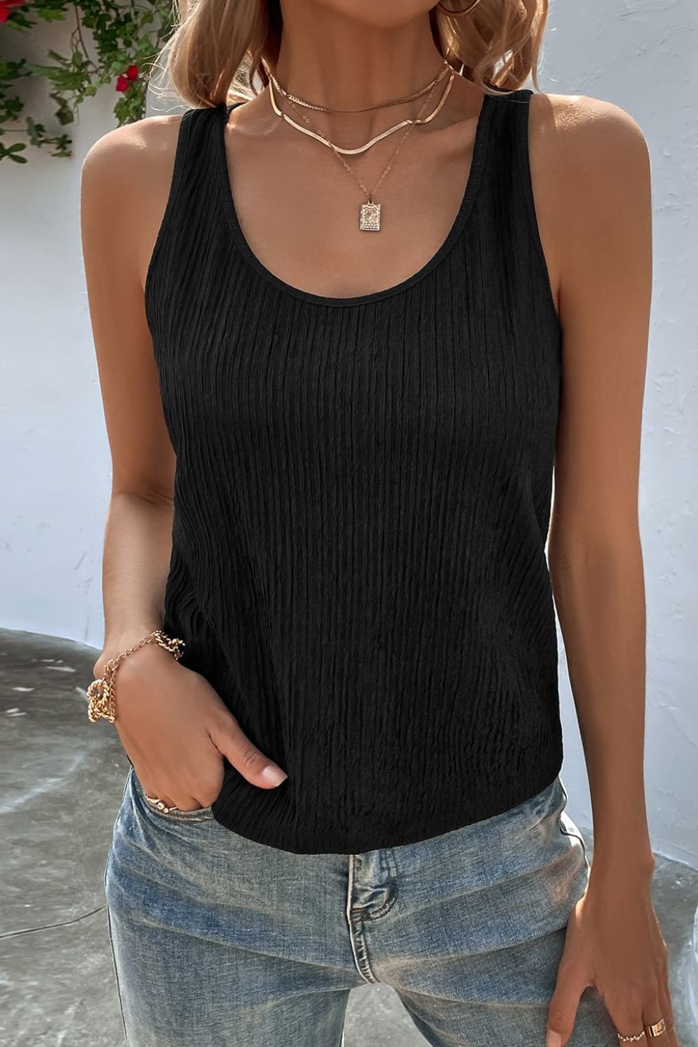 textured scoop neck tank