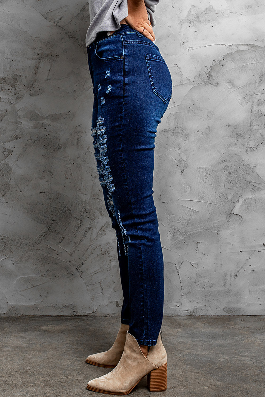 baeful mid-rise waist distressed skinny jeans