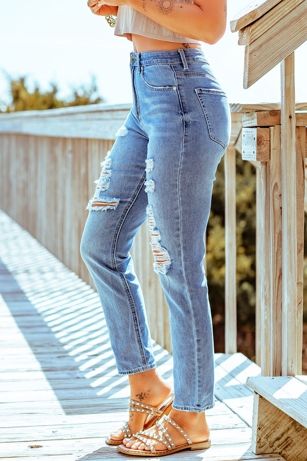 baeful distressed ankle-length straight leg jeans