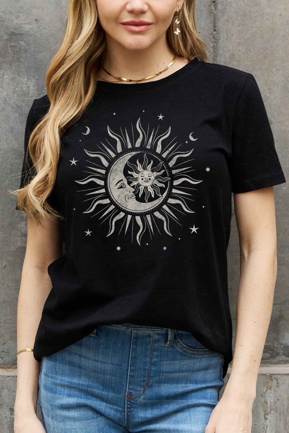 simply love full size sun, moon, and star graphic cotton tee