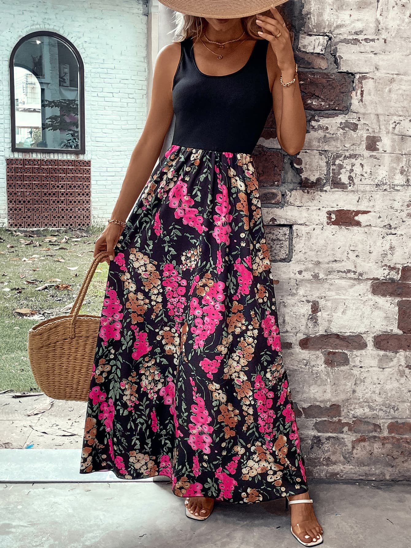 floral scoop neck sleeveless maxi dress