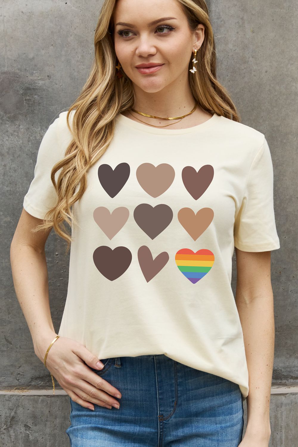 simply love simply love full size heart graphic cotton tee