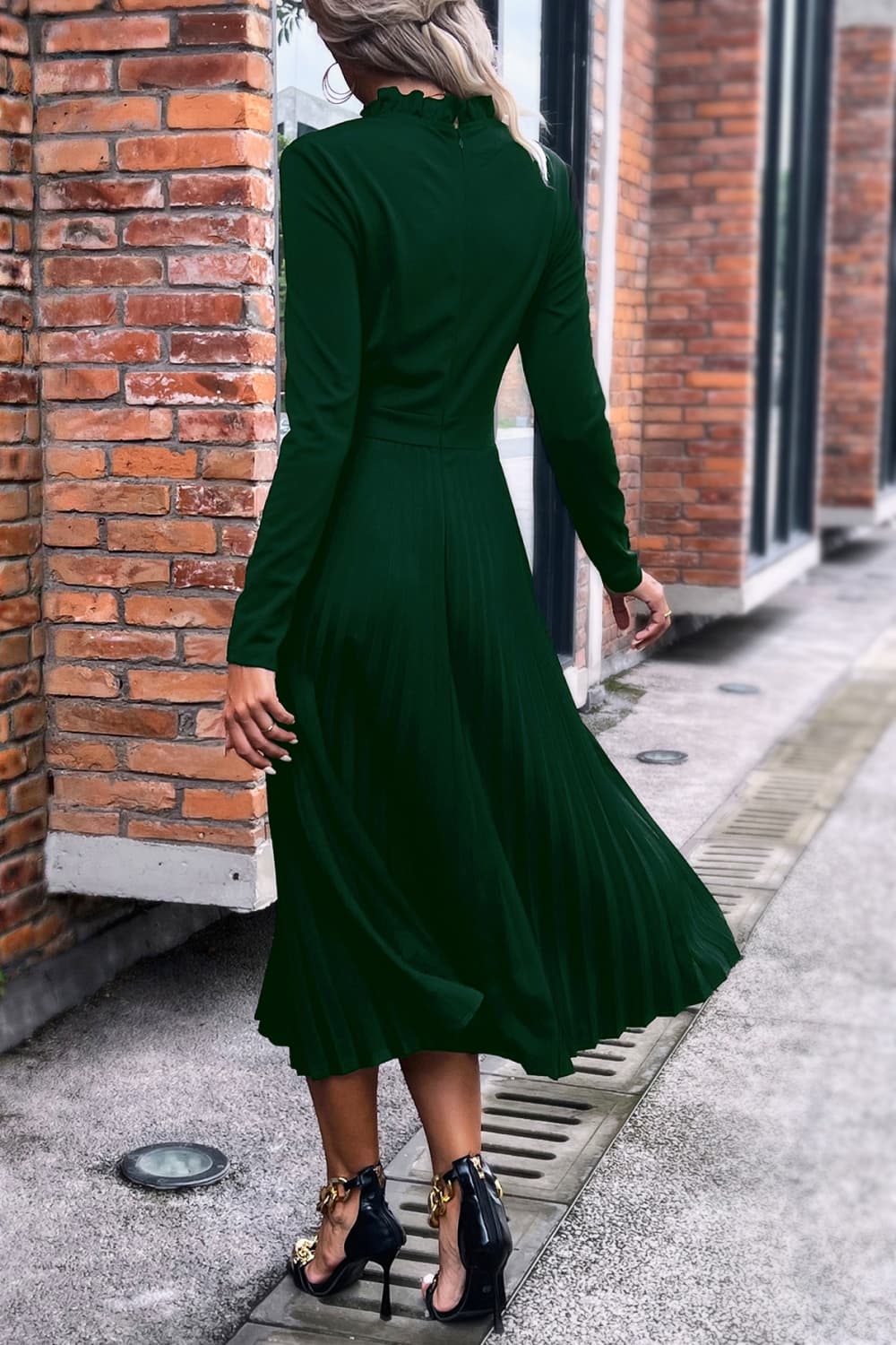 ruffle collar pleated long sleeve dress