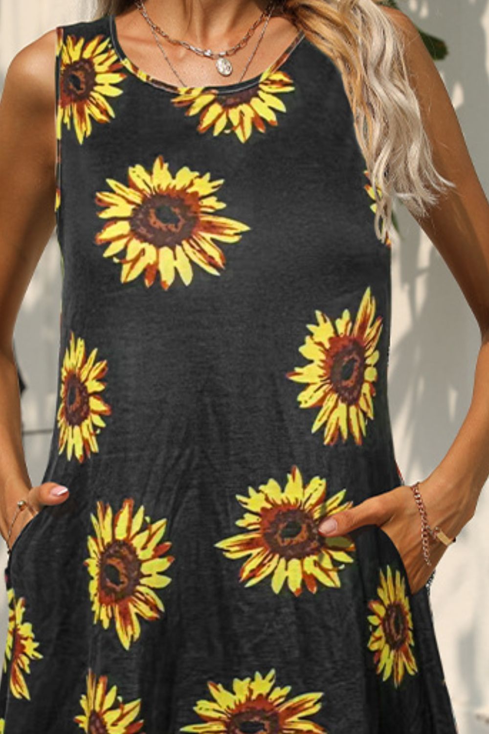 printed round neck sleeveless dress with pockets