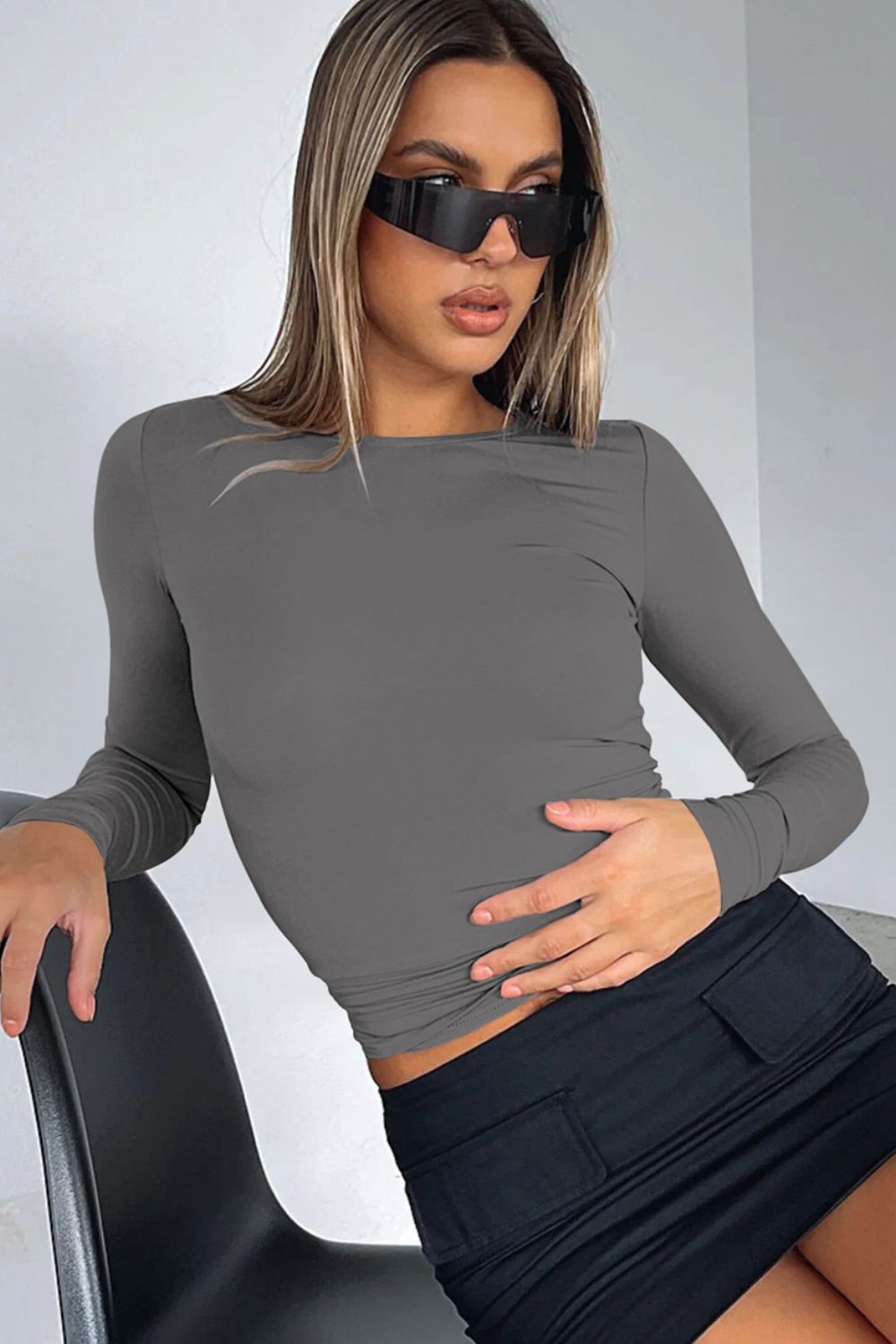 round neck long-sleeve top