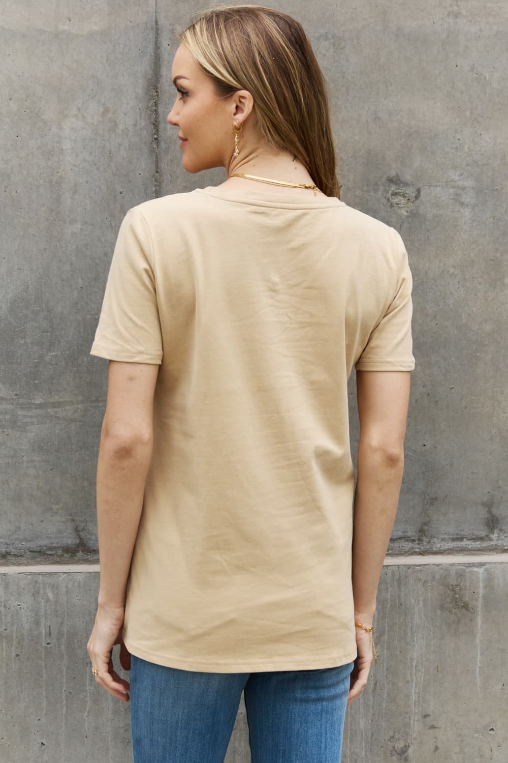 simply love simply love full size heart graphic cotton tee