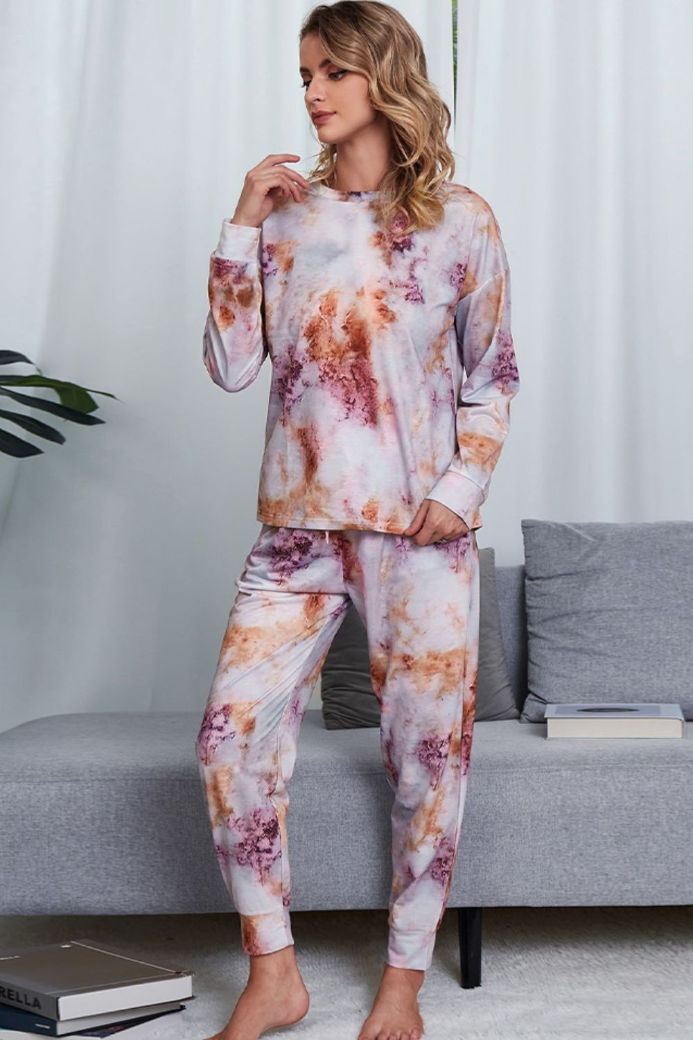 tie-dye crewneck top and drawstring waist joggers lounge set