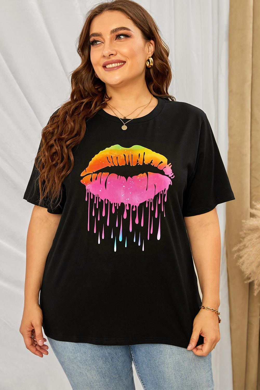 plus size lip graphic tee shirt