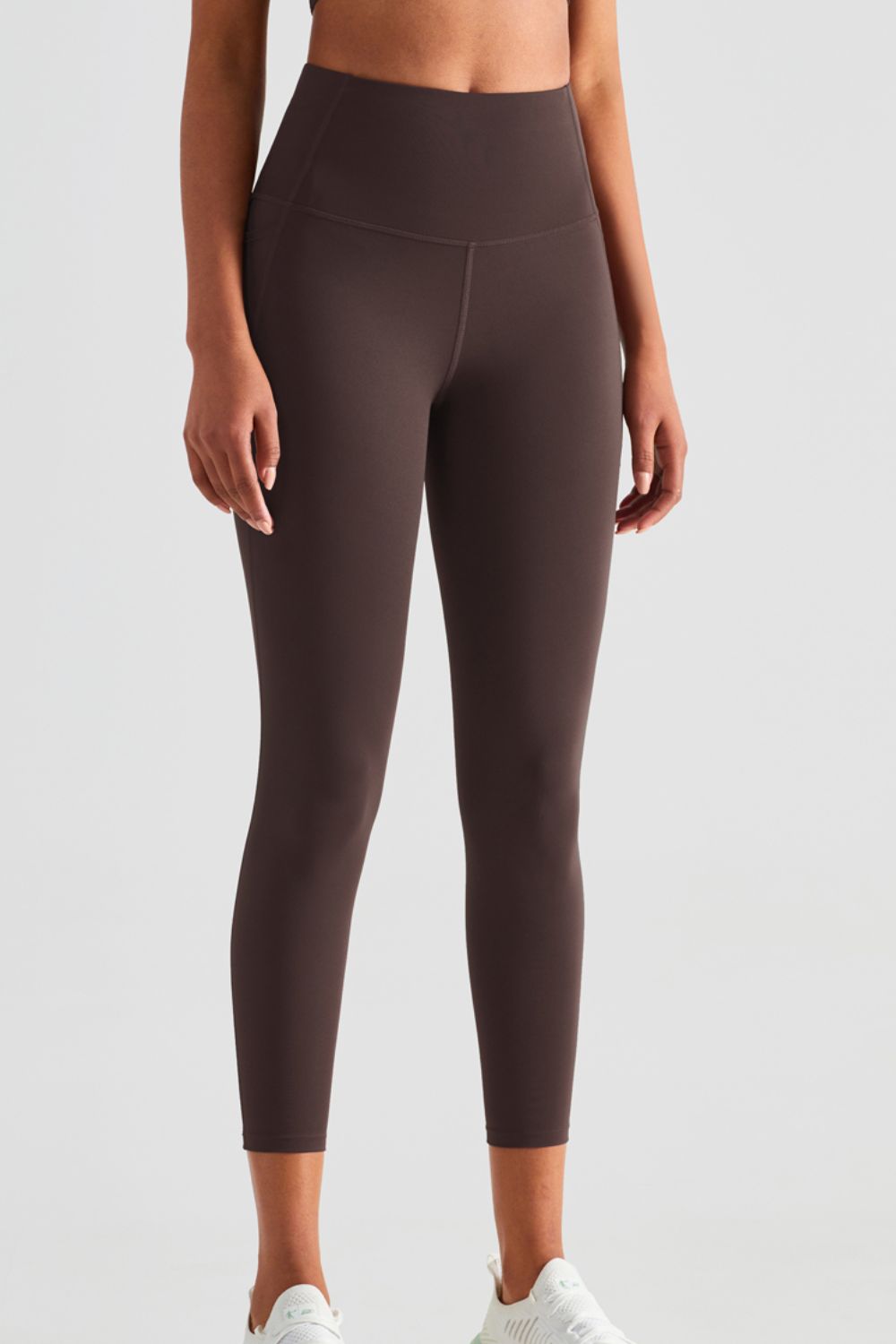 wide waistband sports leggings with pockets