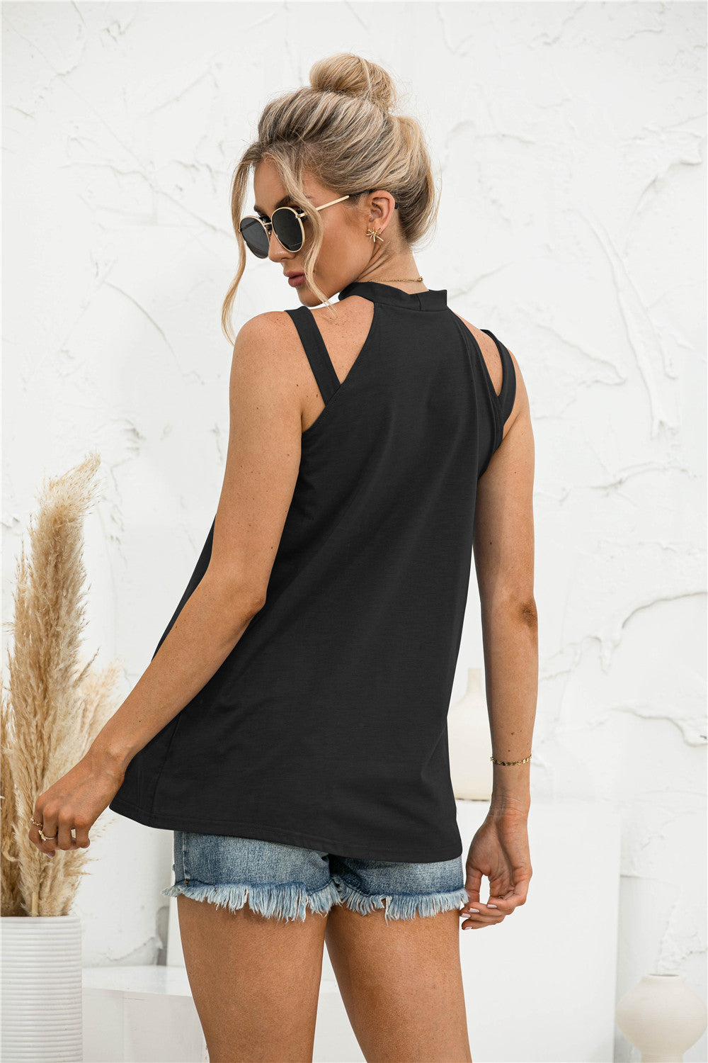 cutout mock neck tank