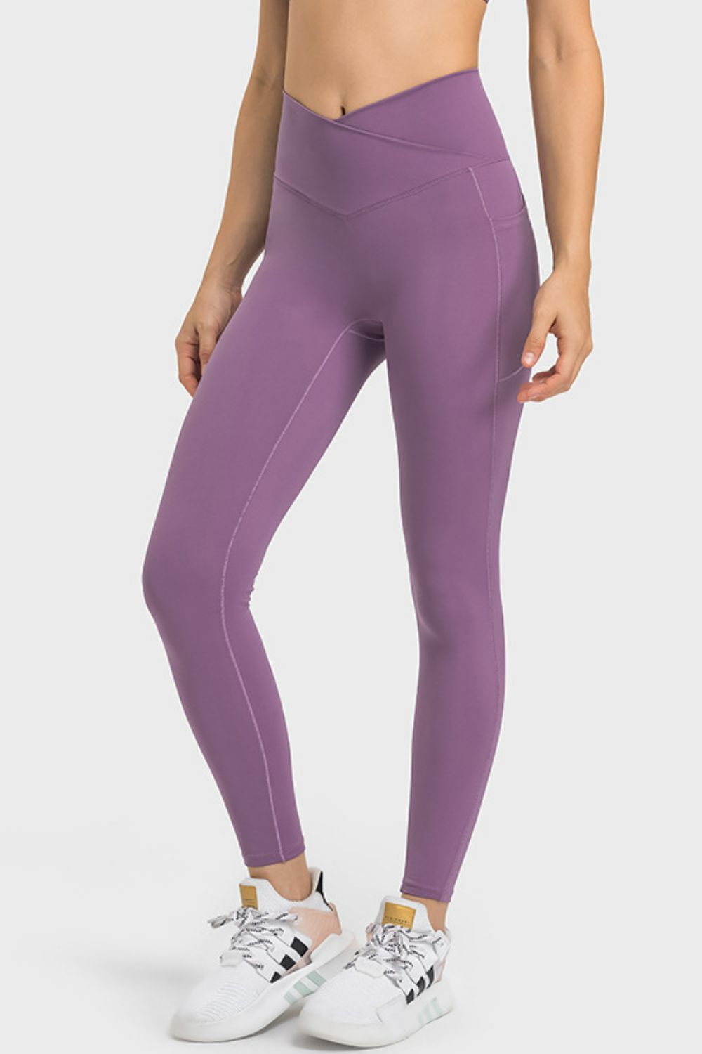 v-waist yoga leggings with pockets