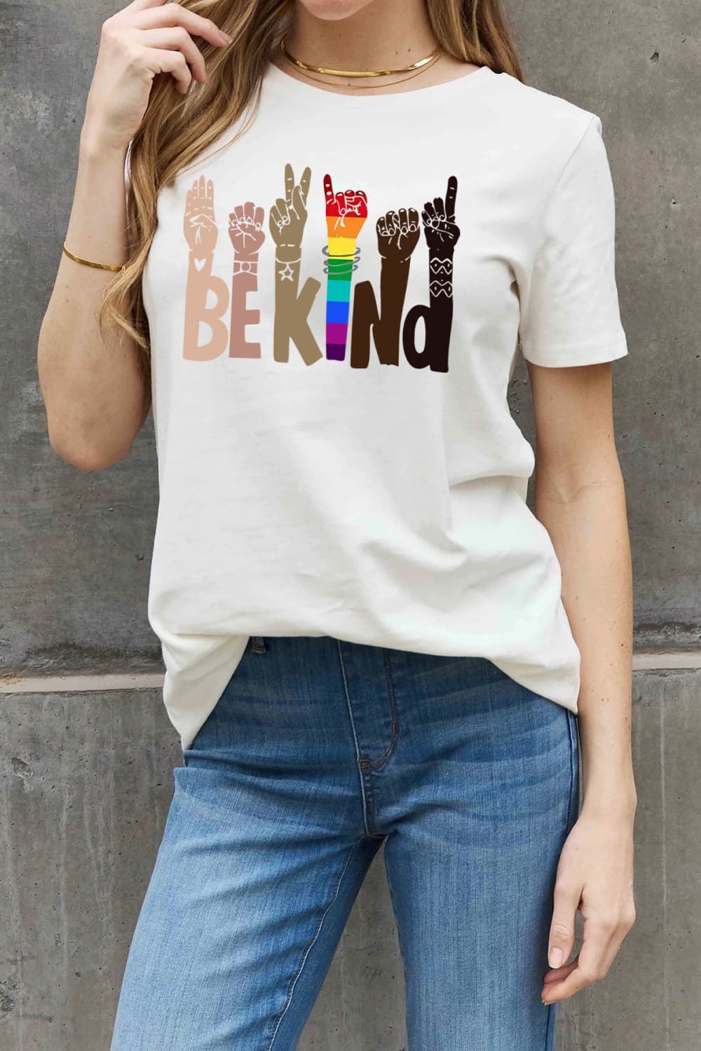 simply love full size be kind graphic cotton tee