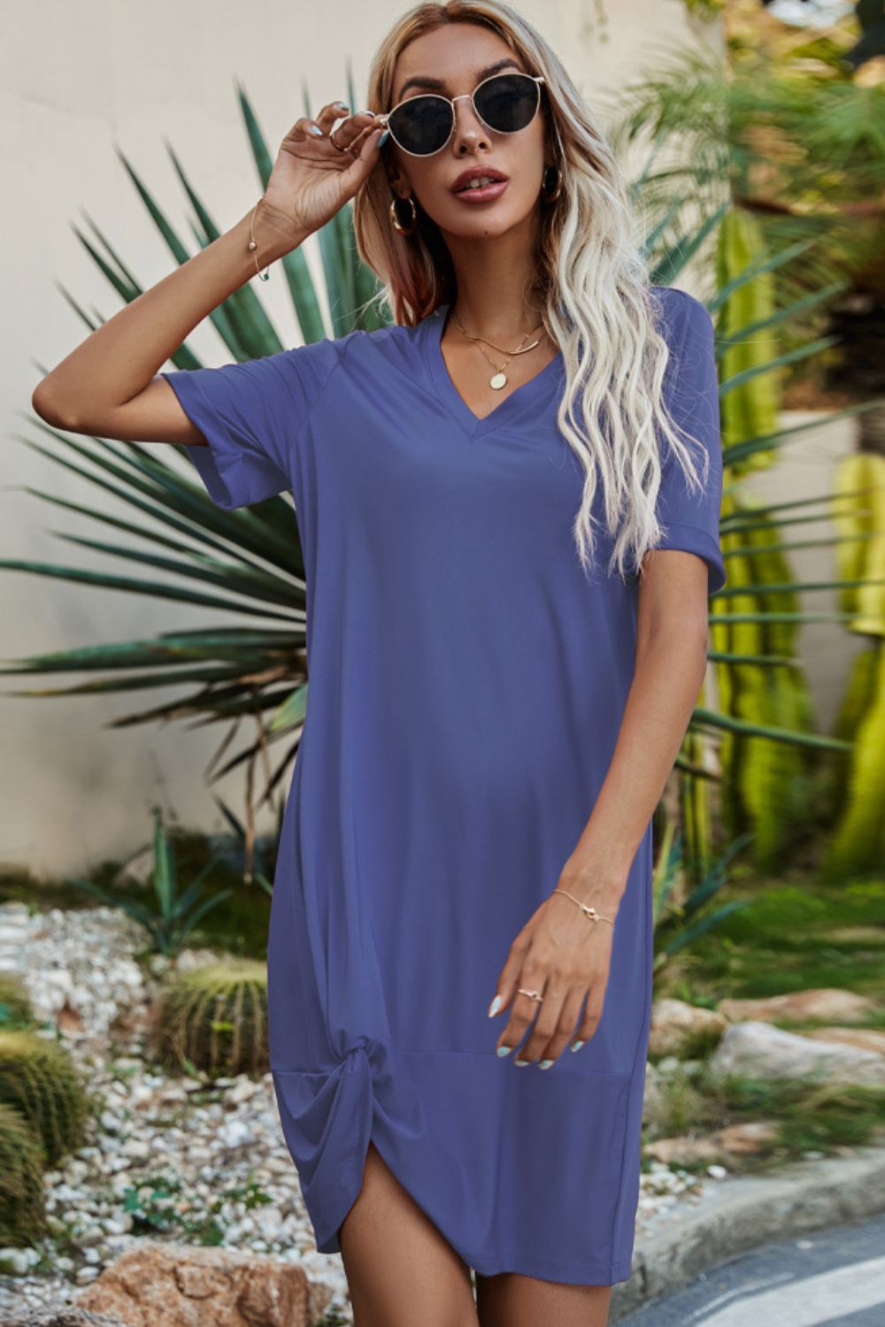 twisted v-neck short sleeve dress