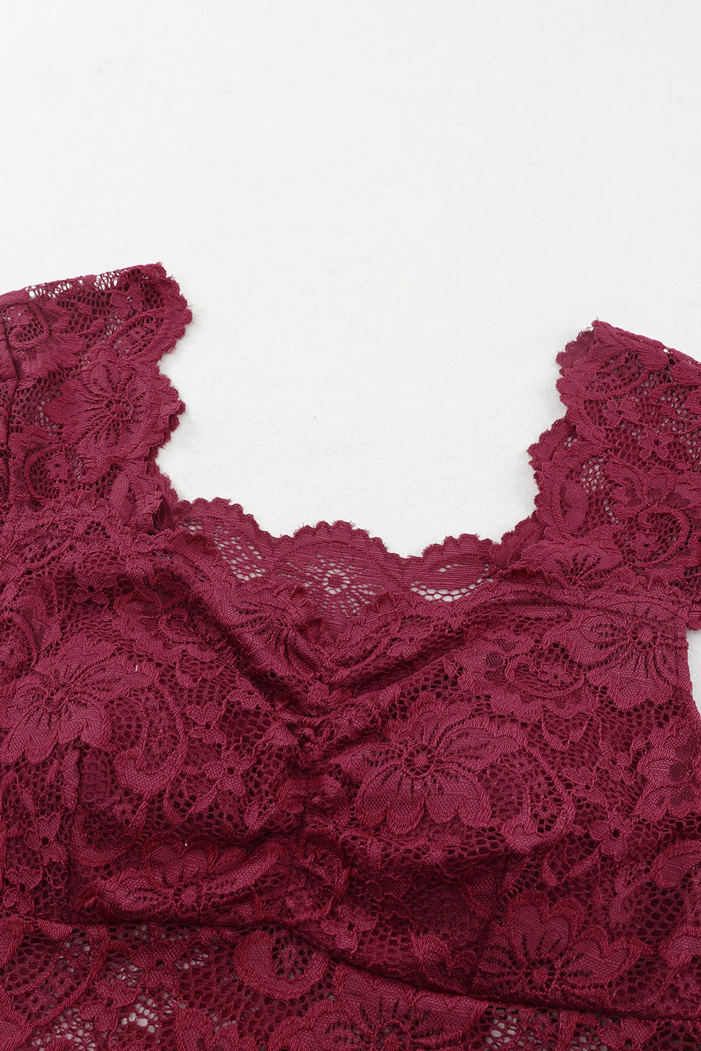 ruched sweetheart neck lace bodysuit