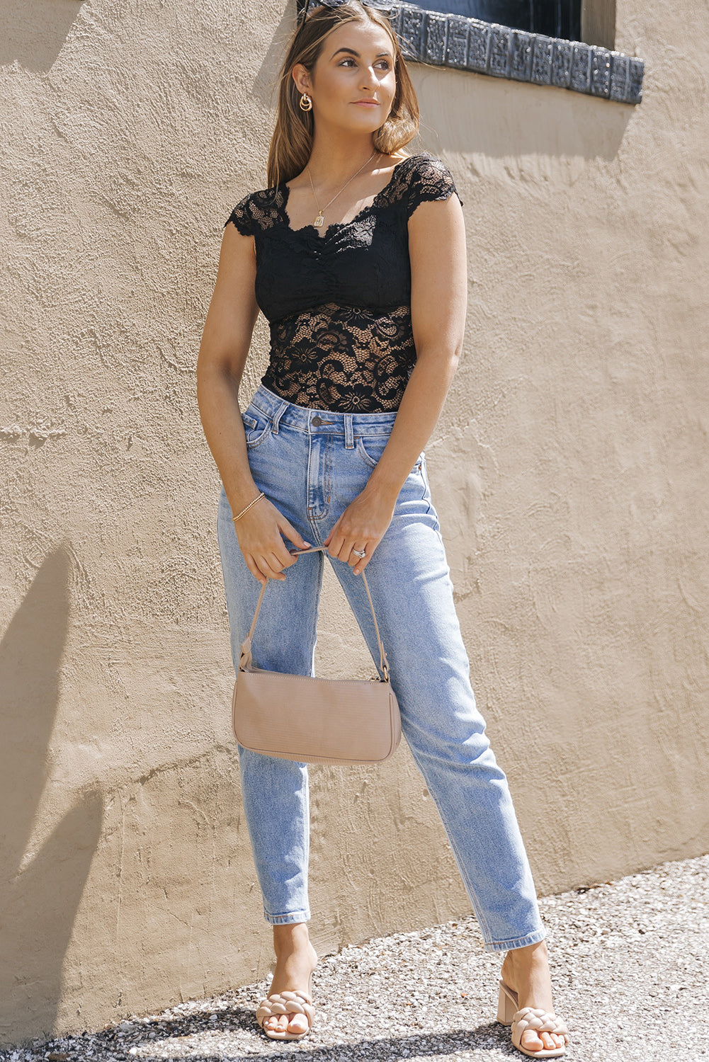 ruched sweetheart neck lace bodysuit
