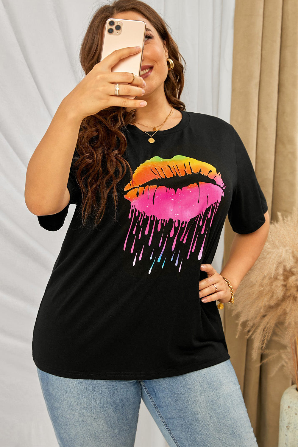 plus size lip graphic tee shirt