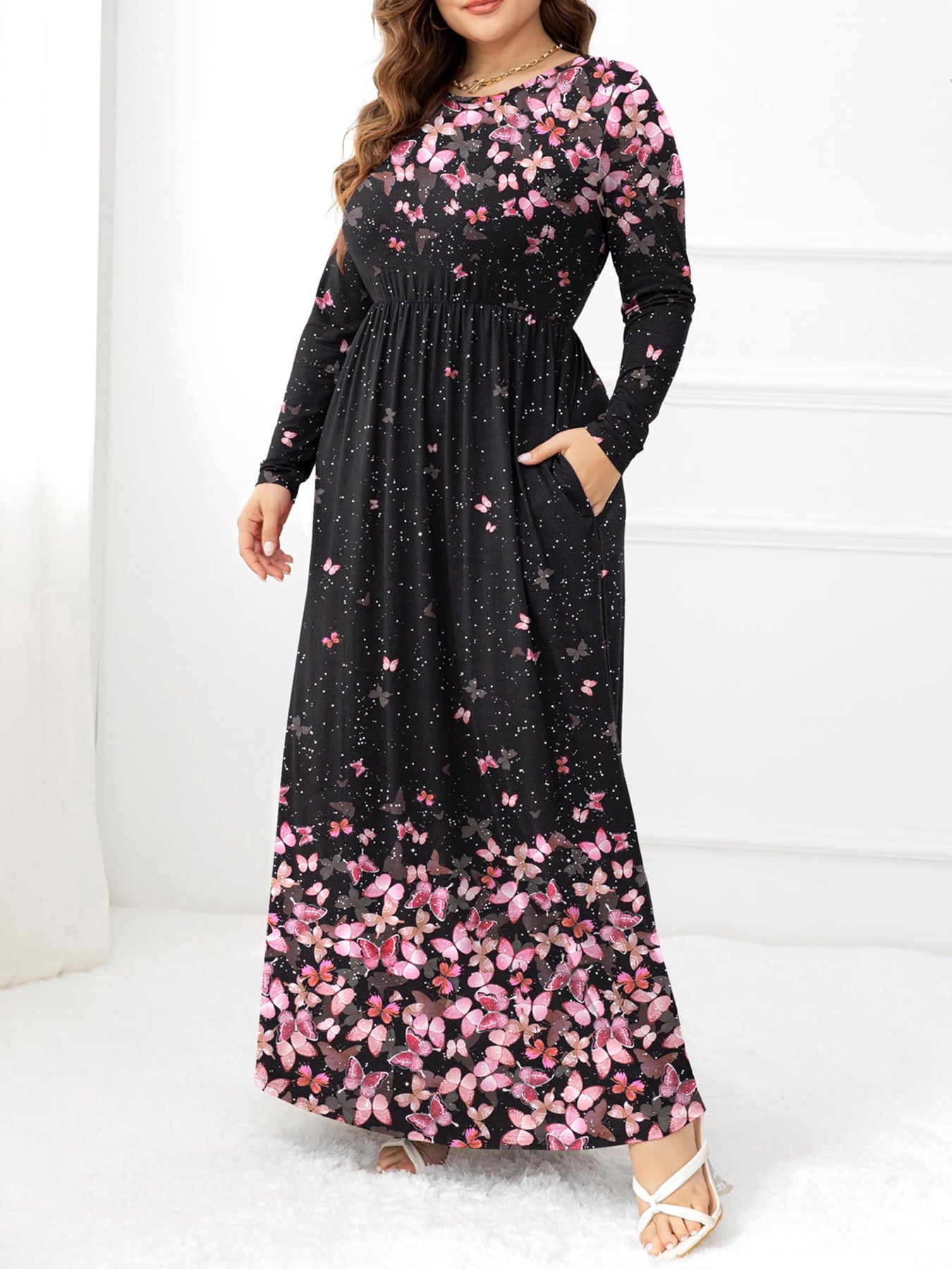 plus size round neck maxi dress with pockets