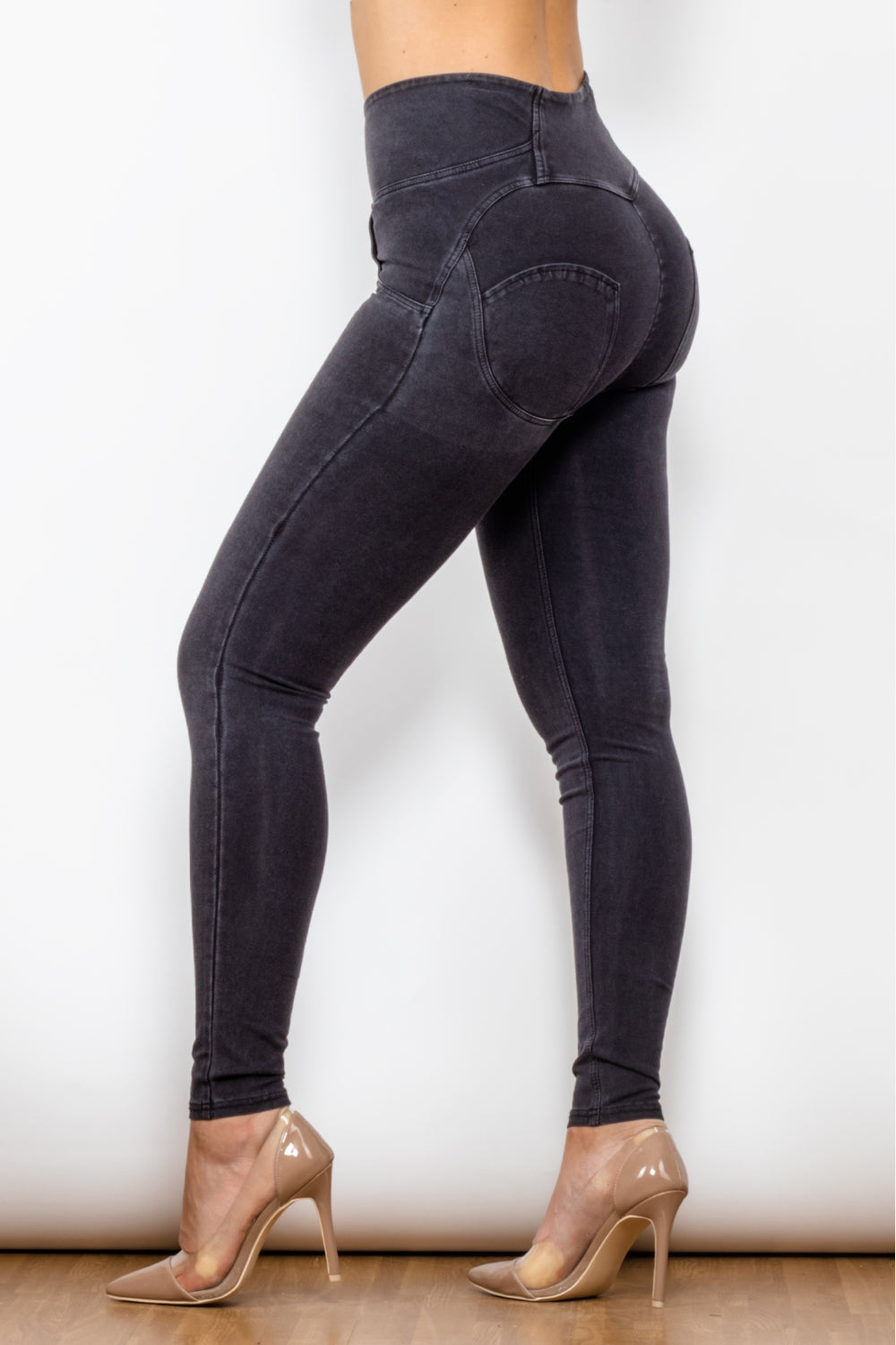 baeful zip closure skinny jeans