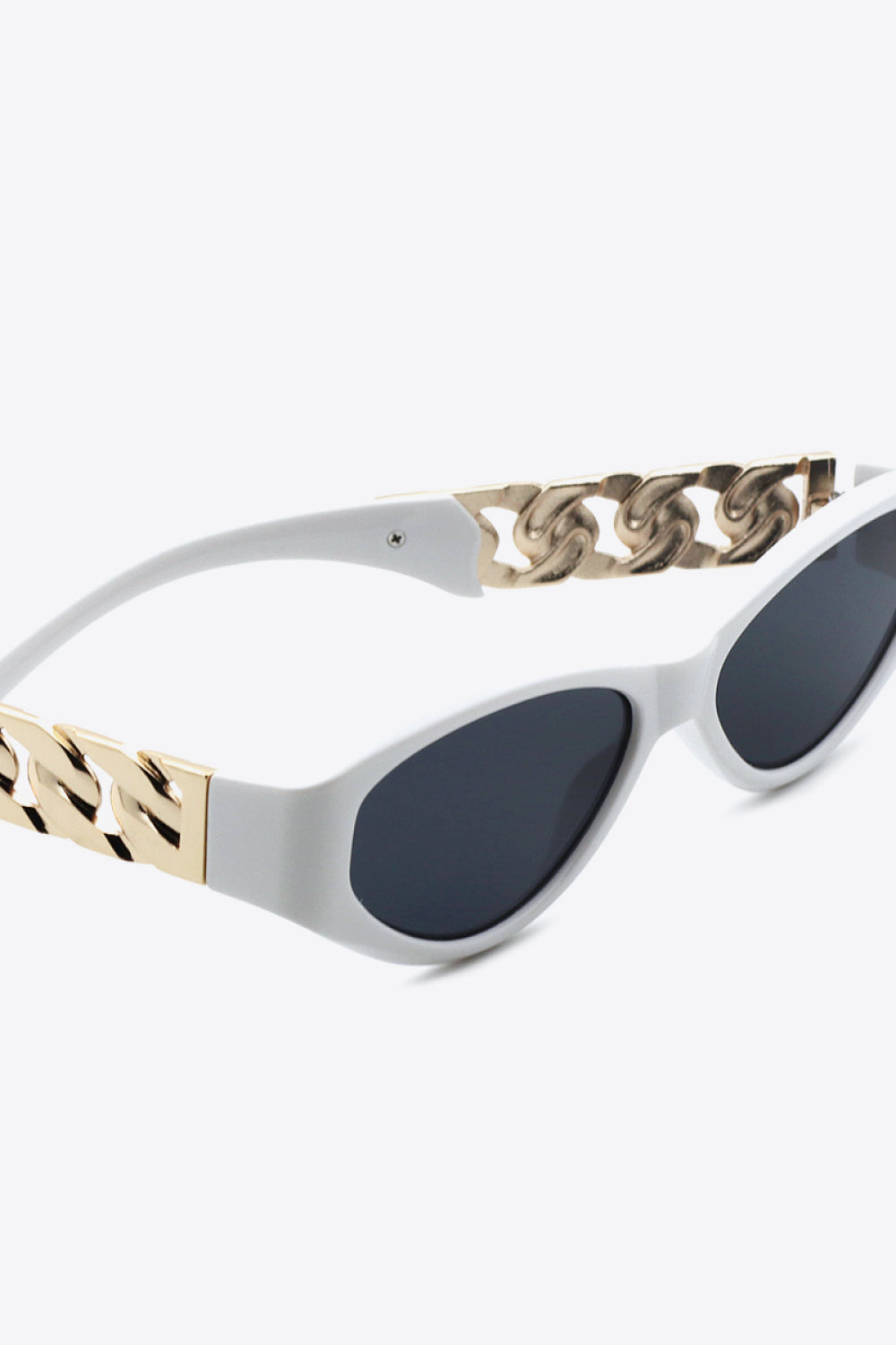 chain detail temple cat eye sunglasses