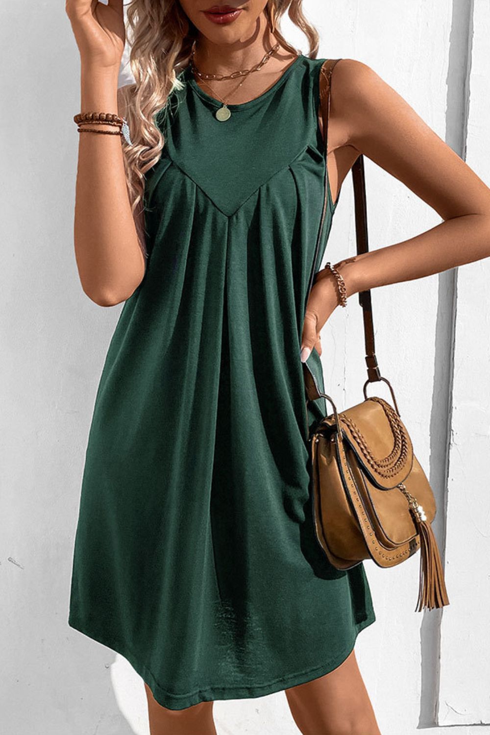 round neck sleeveless mini dress