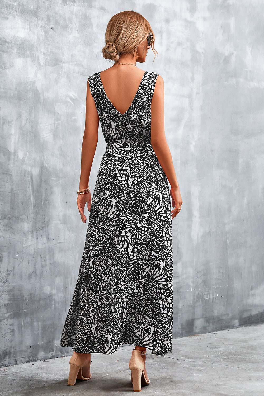 printed v-neck tie waist maxi dress