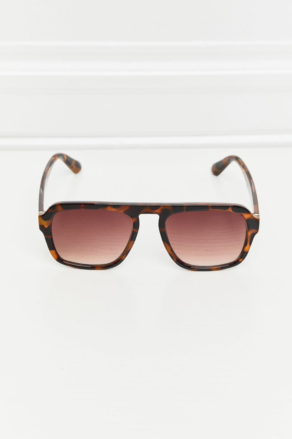 tortoiseshell square polycarbonate frame sunglasses