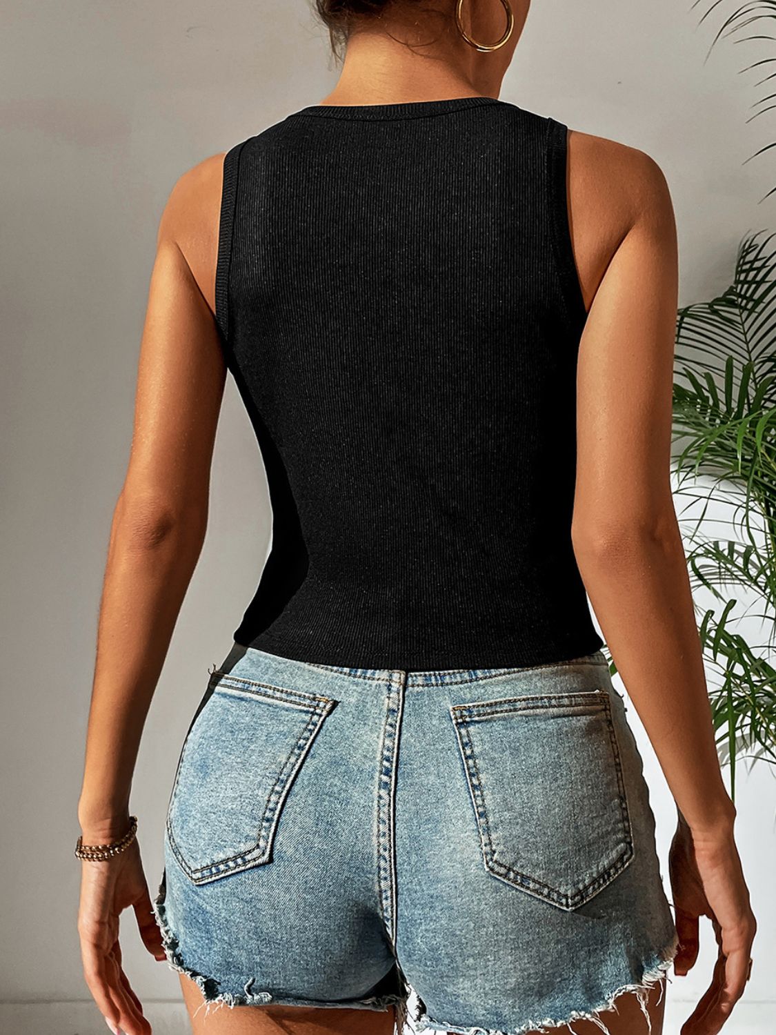 leopard cutout round neck tank