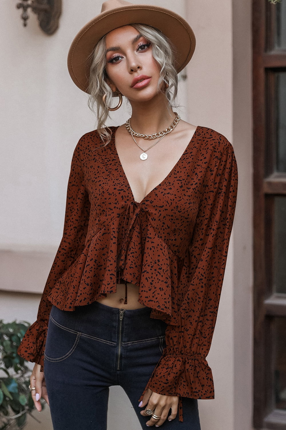 cropped v-neck long sleeve blouse