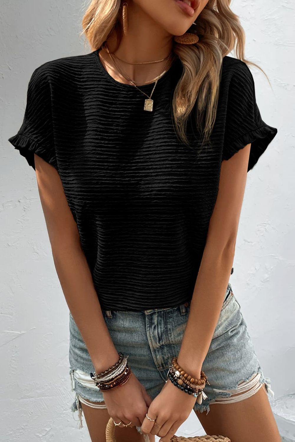 textured round neck short sleeve top