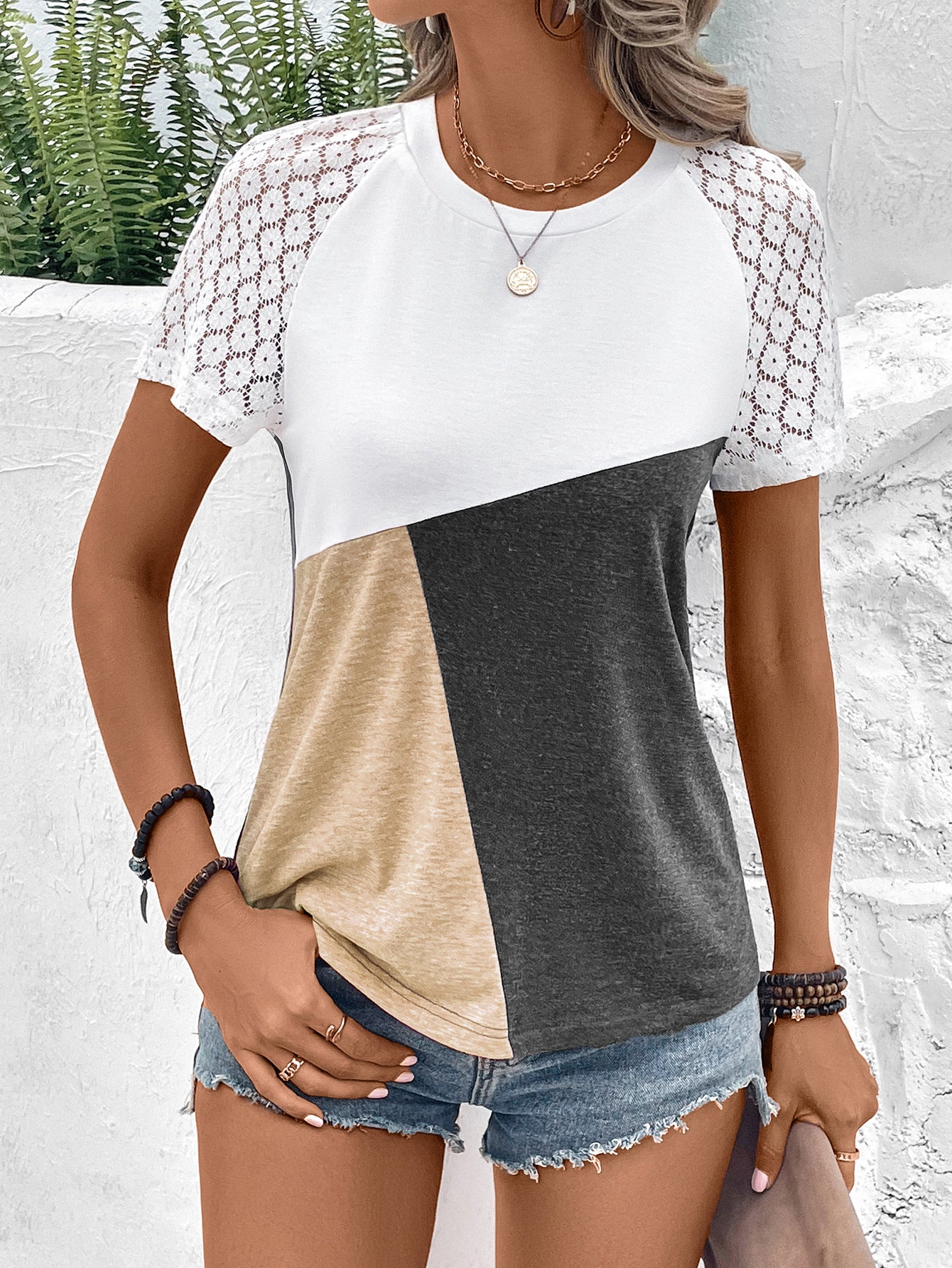 color block raglan sleeve round neck tee