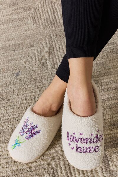 melody sequin pattern cozy slippers