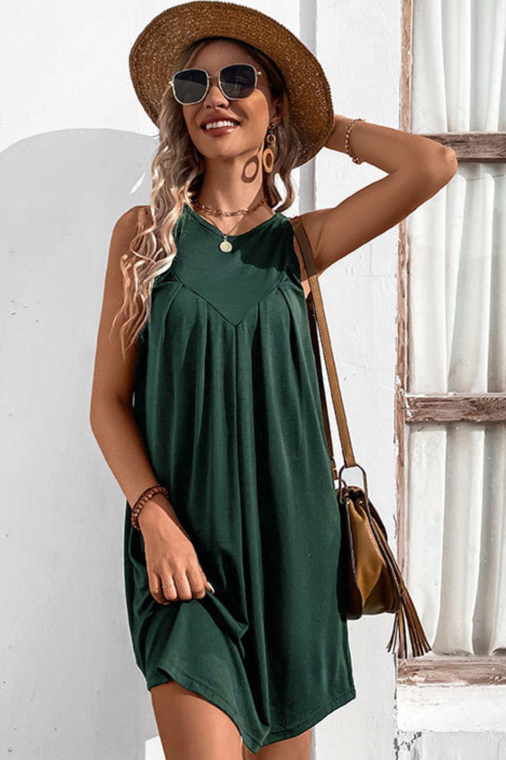 round neck sleeveless mini dress