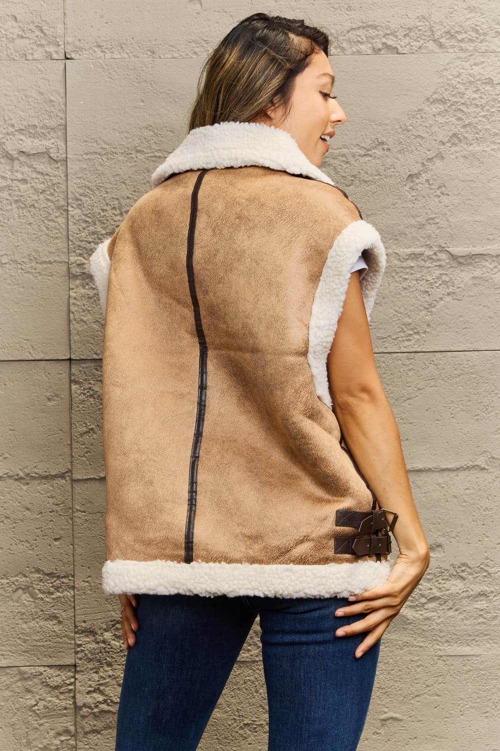 collared zip-up suede sherpa vest