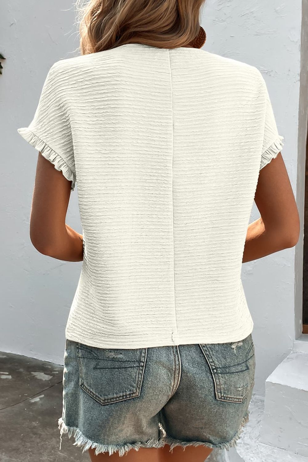 textured round neck short sleeve top