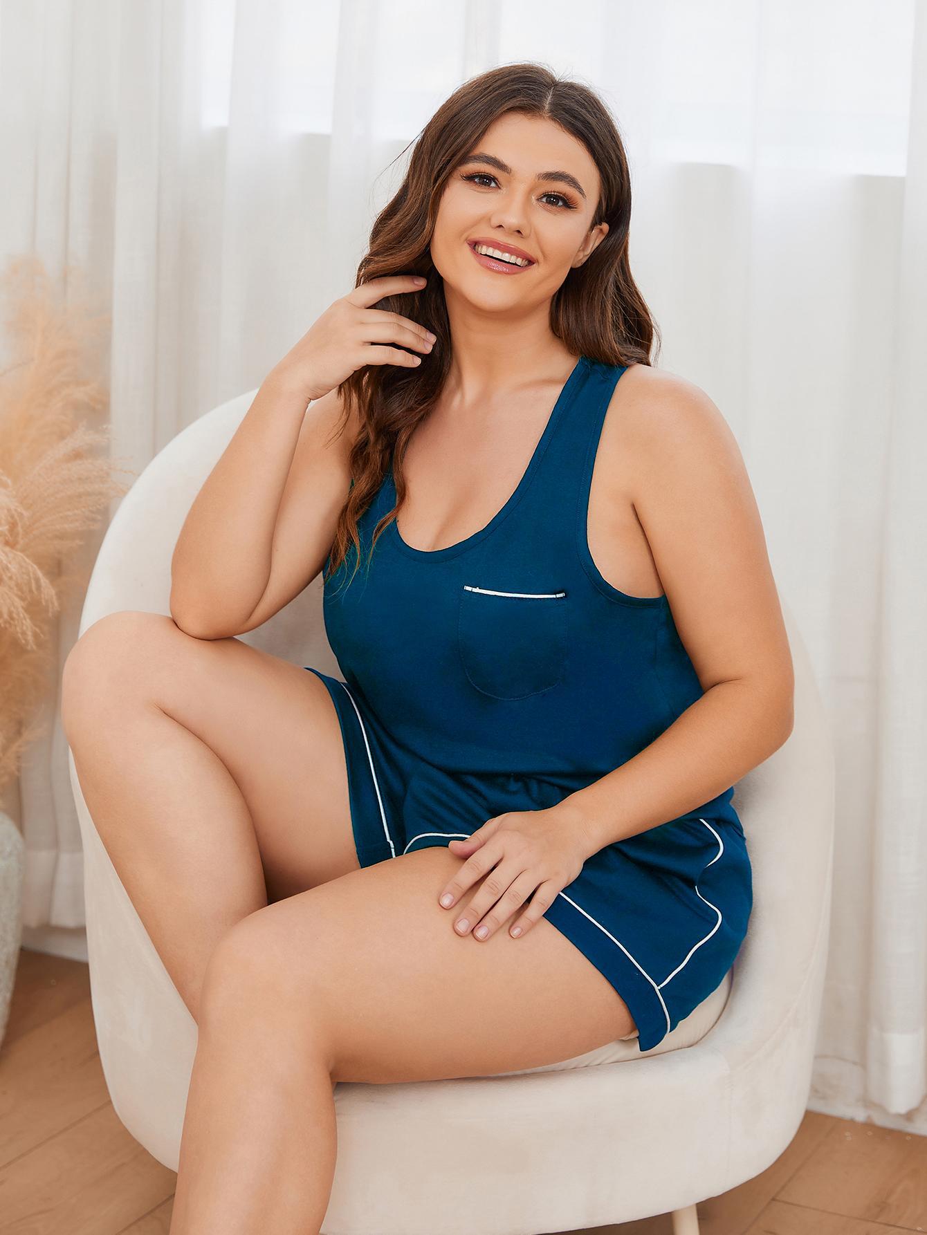 plus size contrast piping racerback tank and shorts lounge set