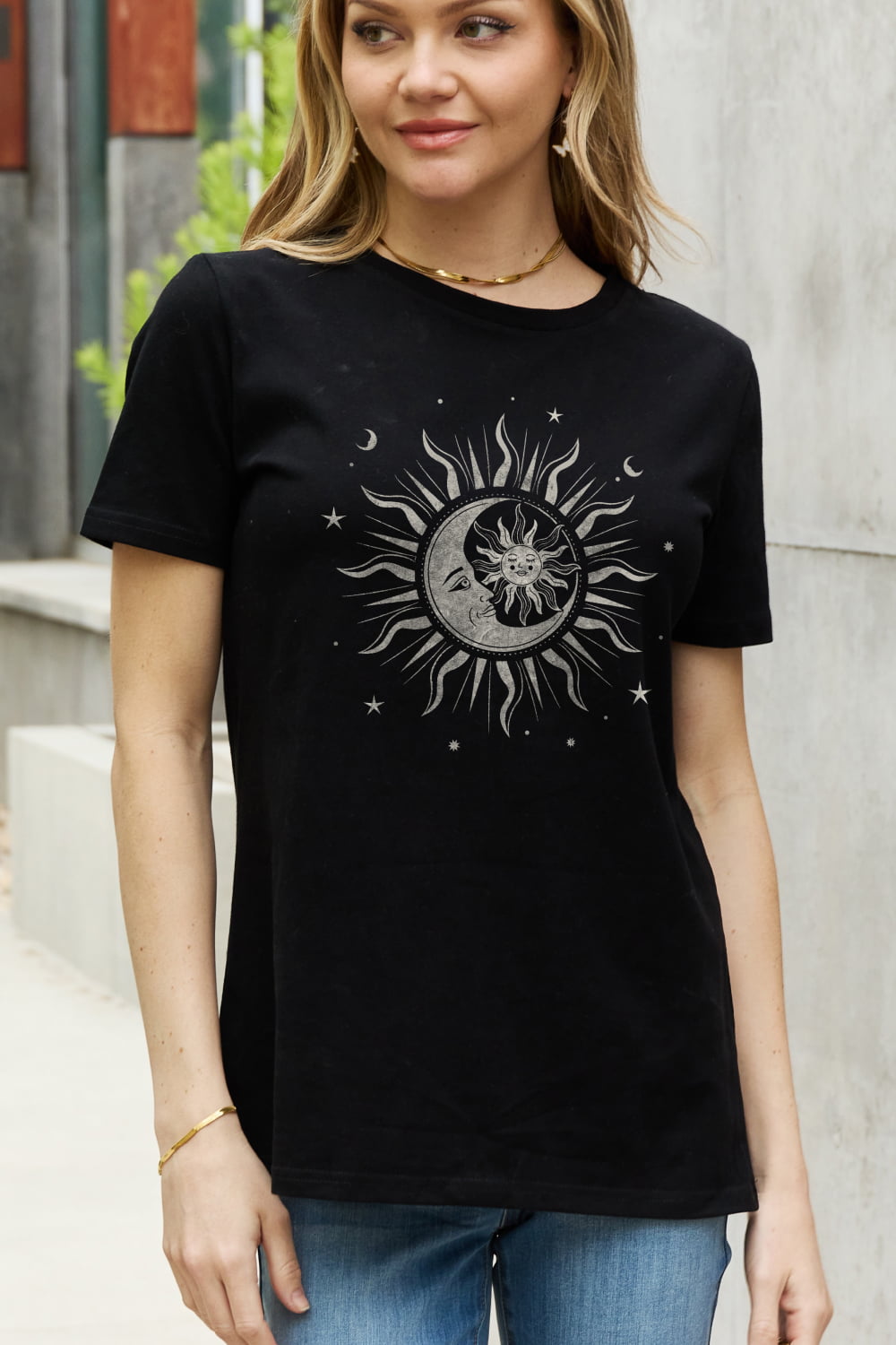 simply love full size sun, moon, and star graphic cotton tee