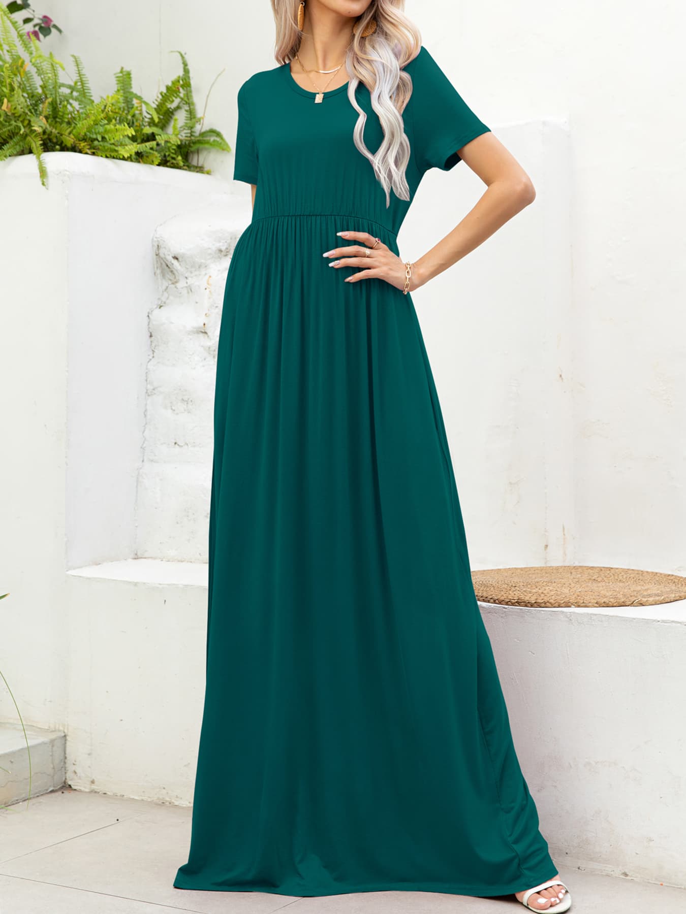 round neck short sleeve maxi dress with pockets