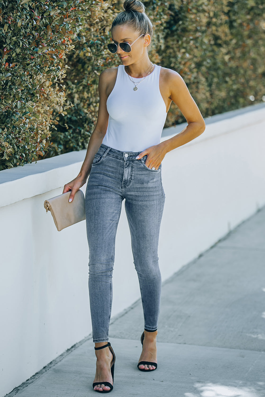 ankle-length skinny jeans with pockets