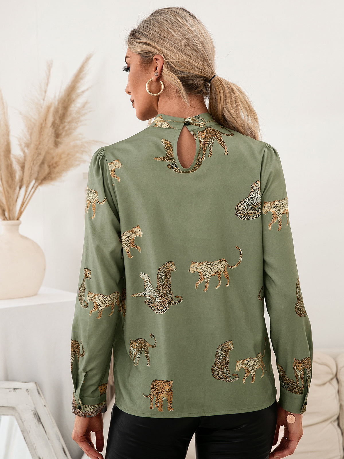 leopard graphic mock neck puff sleeve blouse