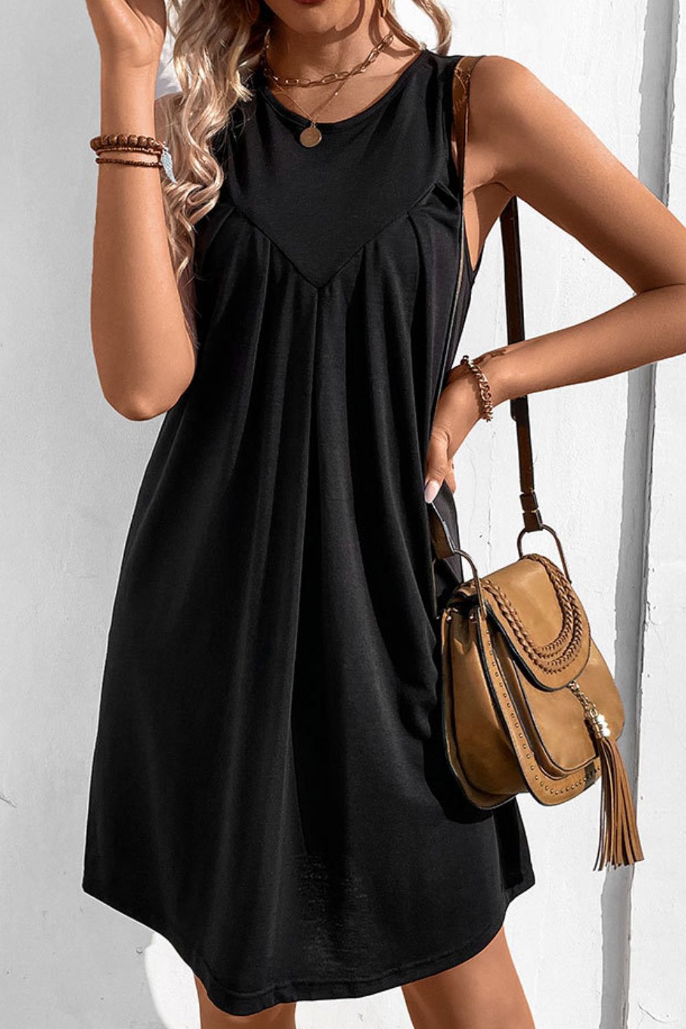 round neck sleeveless mini dress