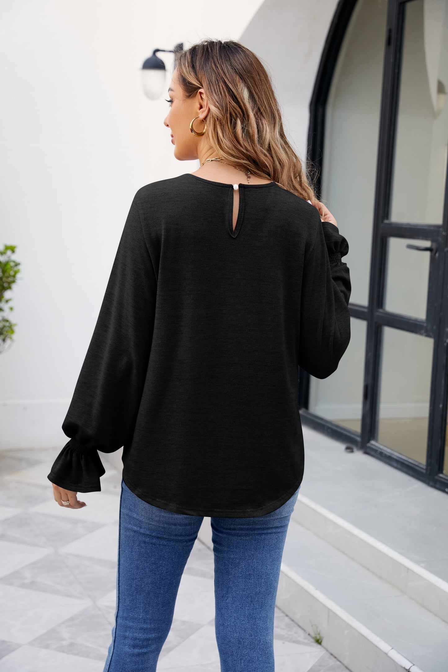 round neck flounce sleeve blouse