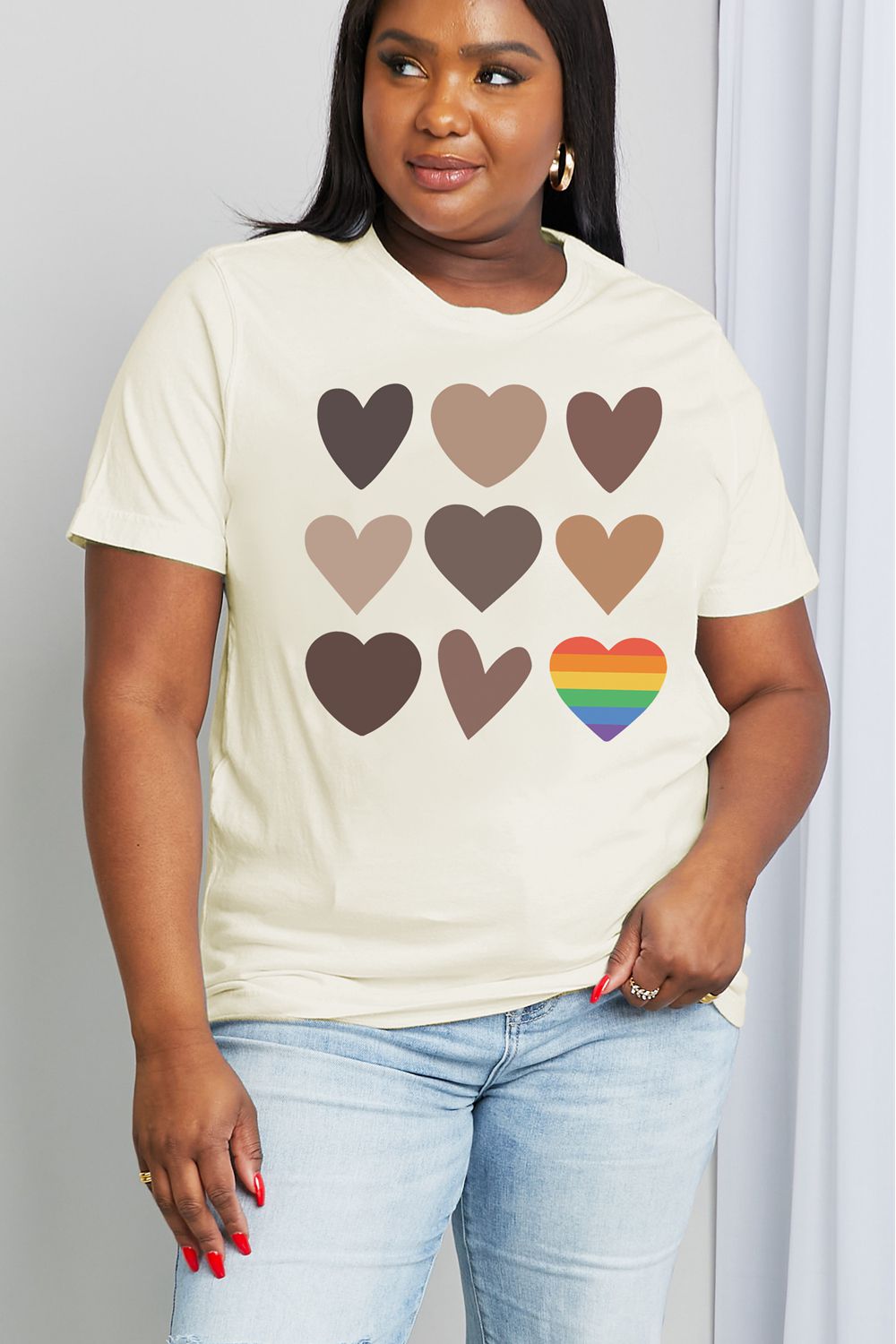 simply love simply love full size heart graphic cotton tee